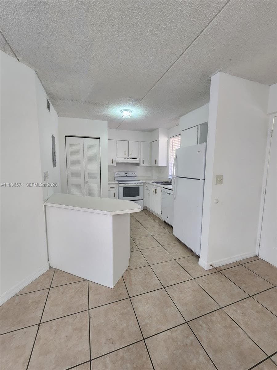 6195 NW 186th St # 309, Hialeah FL 33015 photo 5