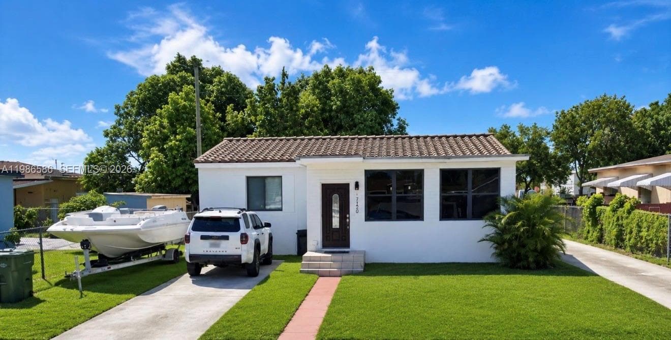 52 E 50th Pl, Hialeah FL 33013