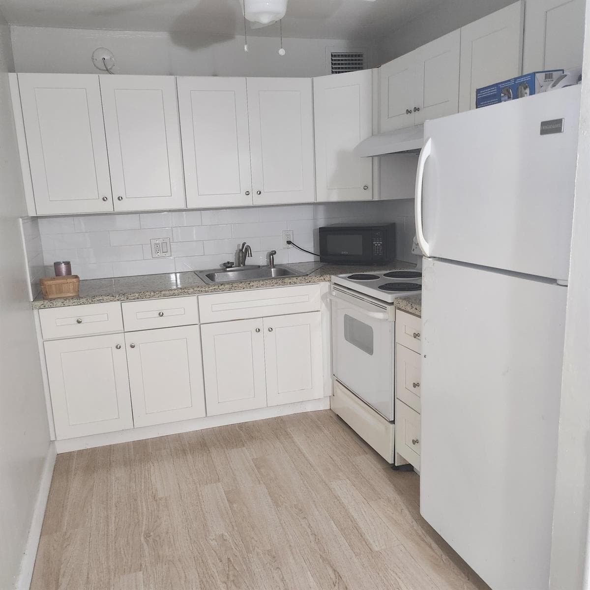 643 Durham W, Deerfield Beach FL 33442 photo 5