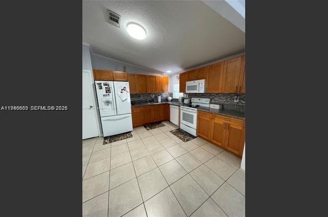 19800 SW 180 Th Ave LOT 588, Miami FL 33187 photo 2