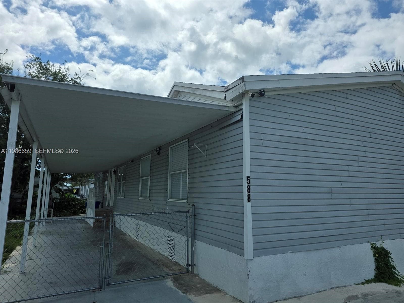 19800 SW 180 Th Ave LOT 588, Miami FL 33187 photo 4