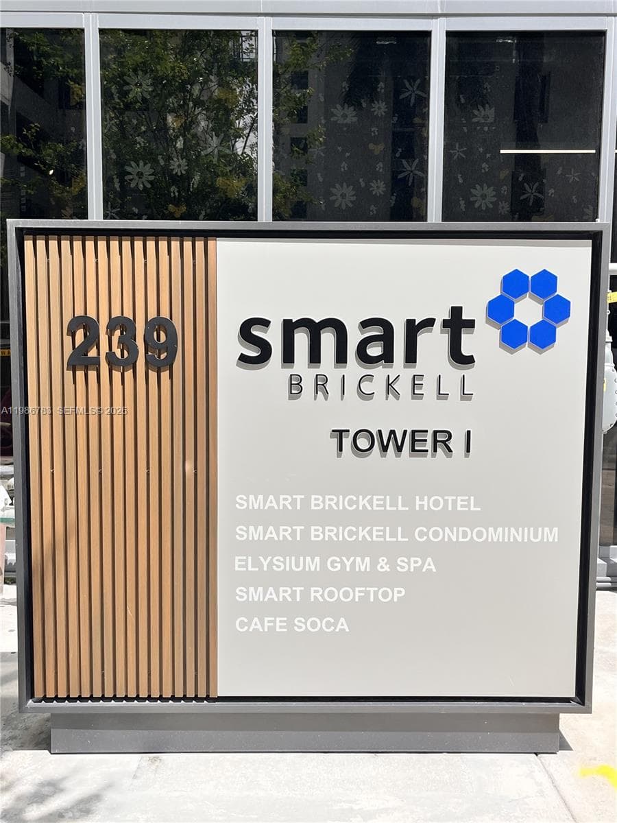229 SW 9th St # 307, Miami FL 33130