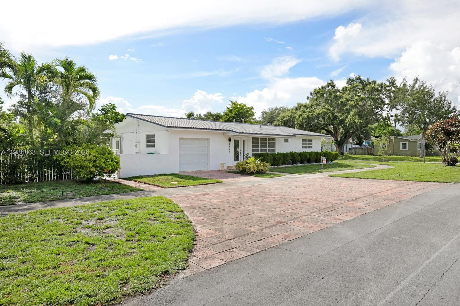 8850 NE 4th Ave, El Portal FL 33138 photo 4