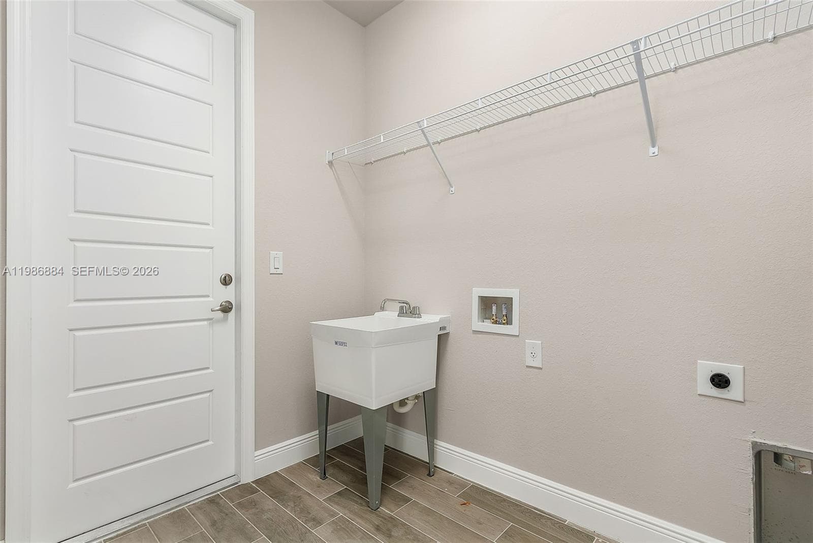 206 Jubilee Terr, La Belle FL 33935 photo 3