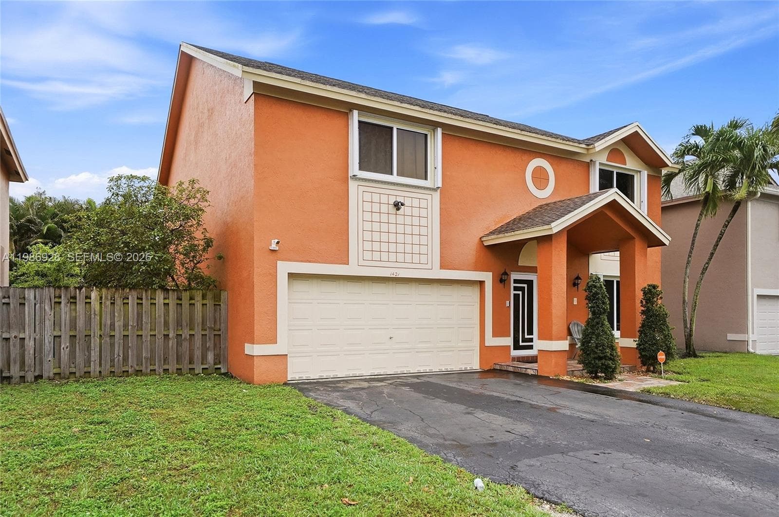 1421 SW 97th Ave, Pembroke Pines FL 33025 photo 2