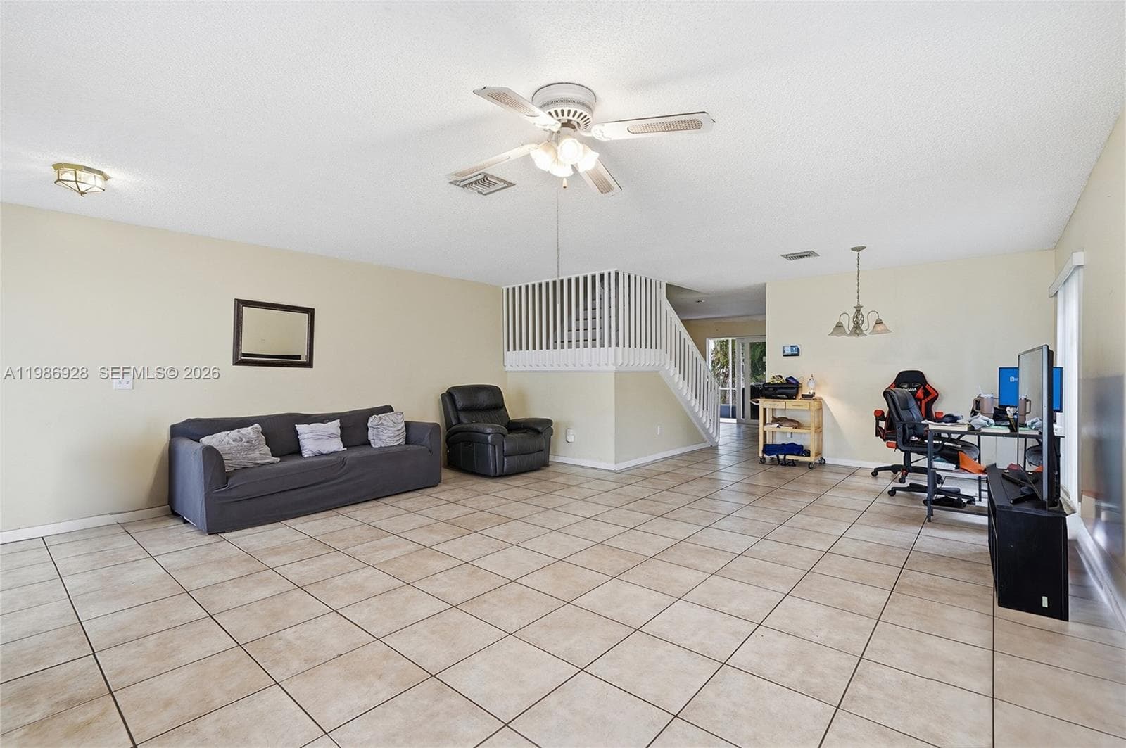 1421 SW 97th Ave, Pembroke Pines FL 33025 photo 5