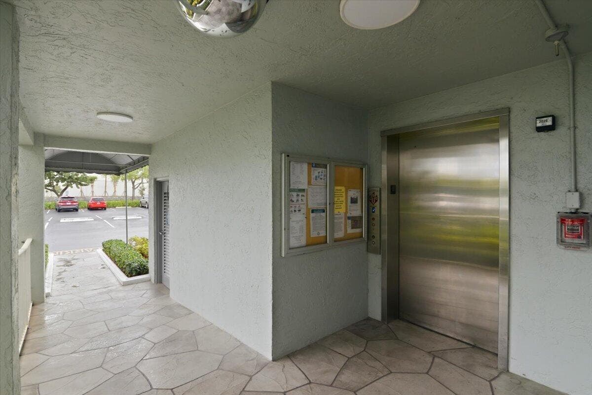 2220 N Cypress Bend Drive # 410, Pompano Beach FL 33069 photo 2
