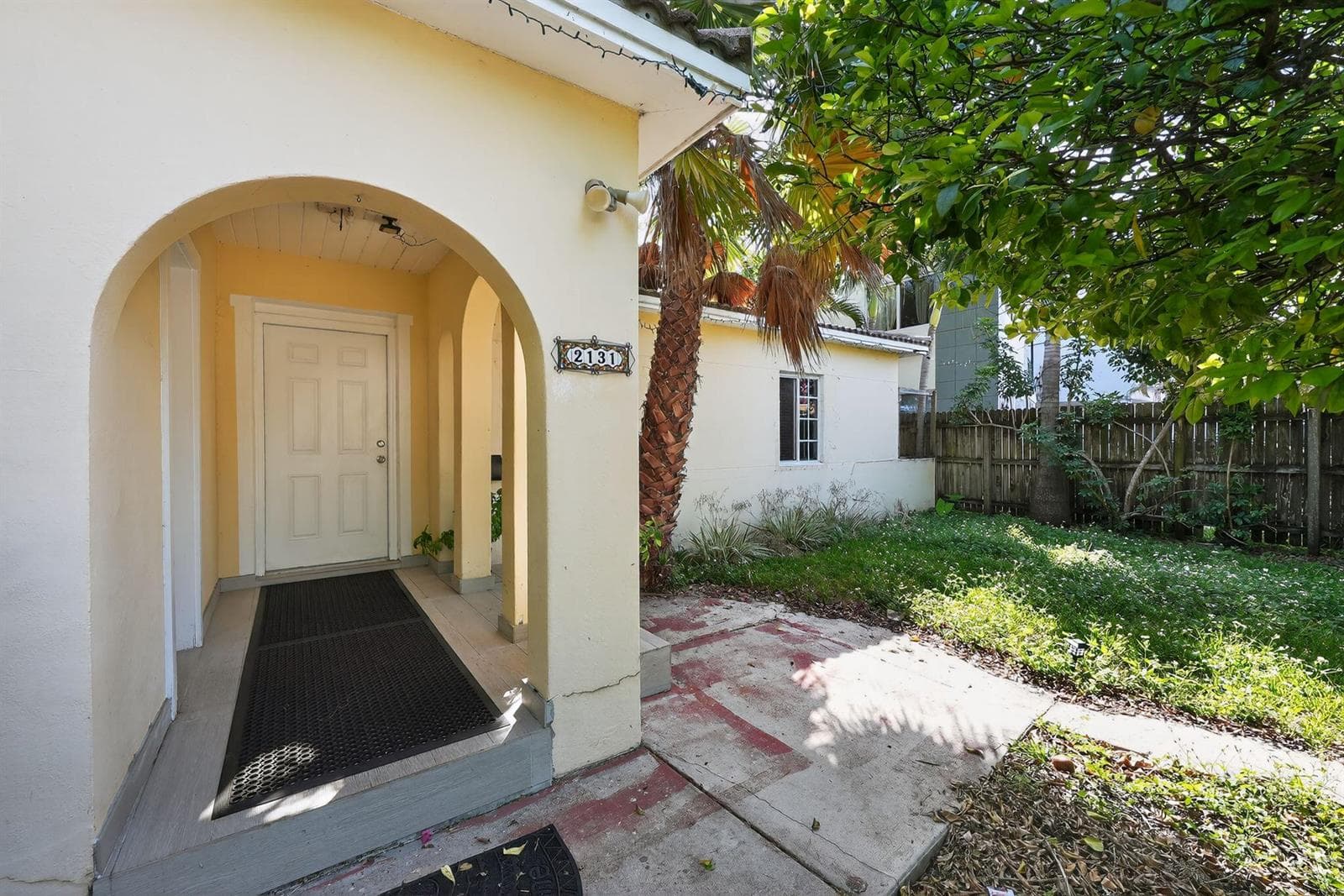 2131 Biarritz Drive, Miami Beach FL 33141 photo 3