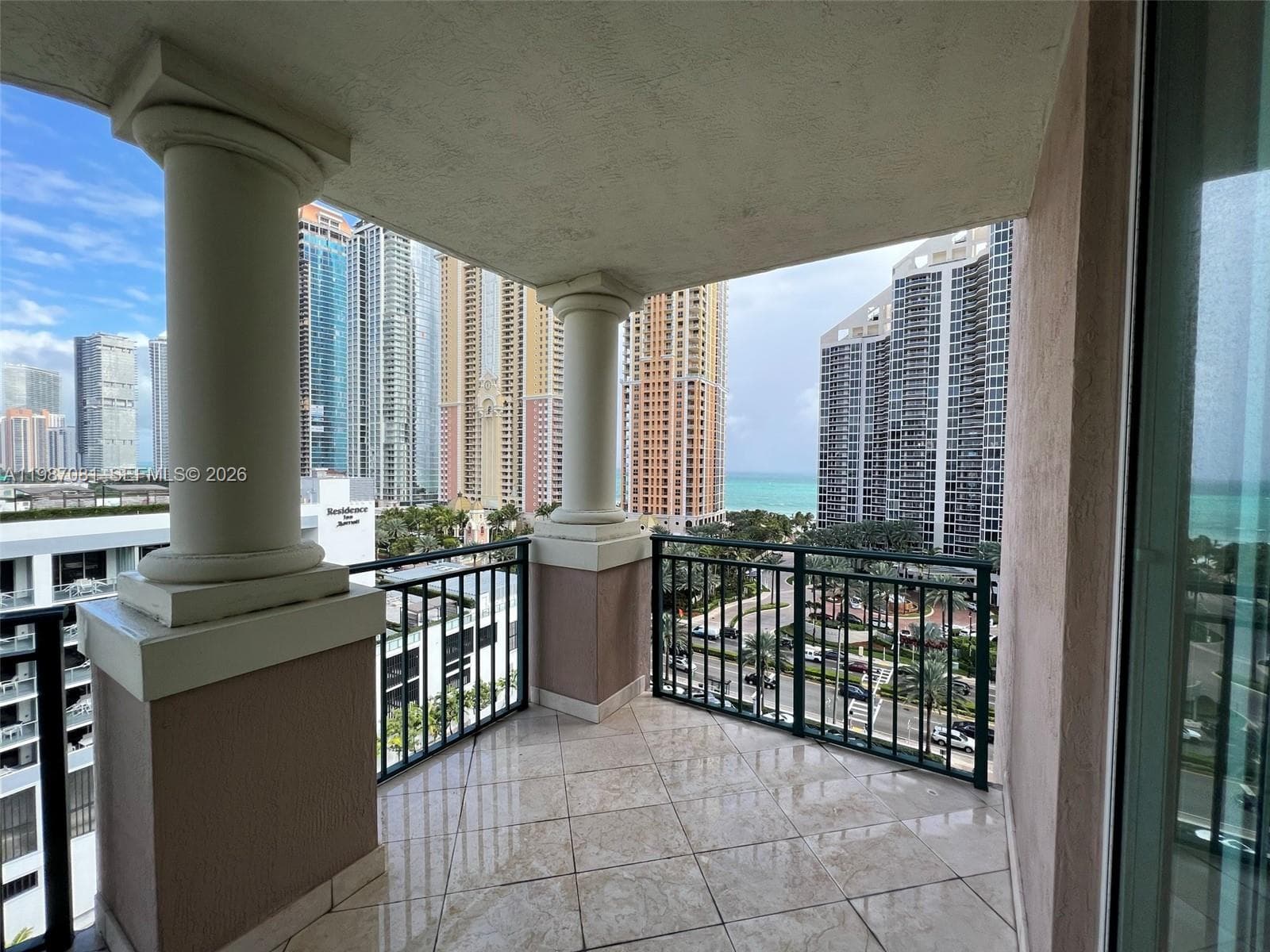 17555 Atlantic Blvd # 1207, Sunny Isles Beach, FL 33160
