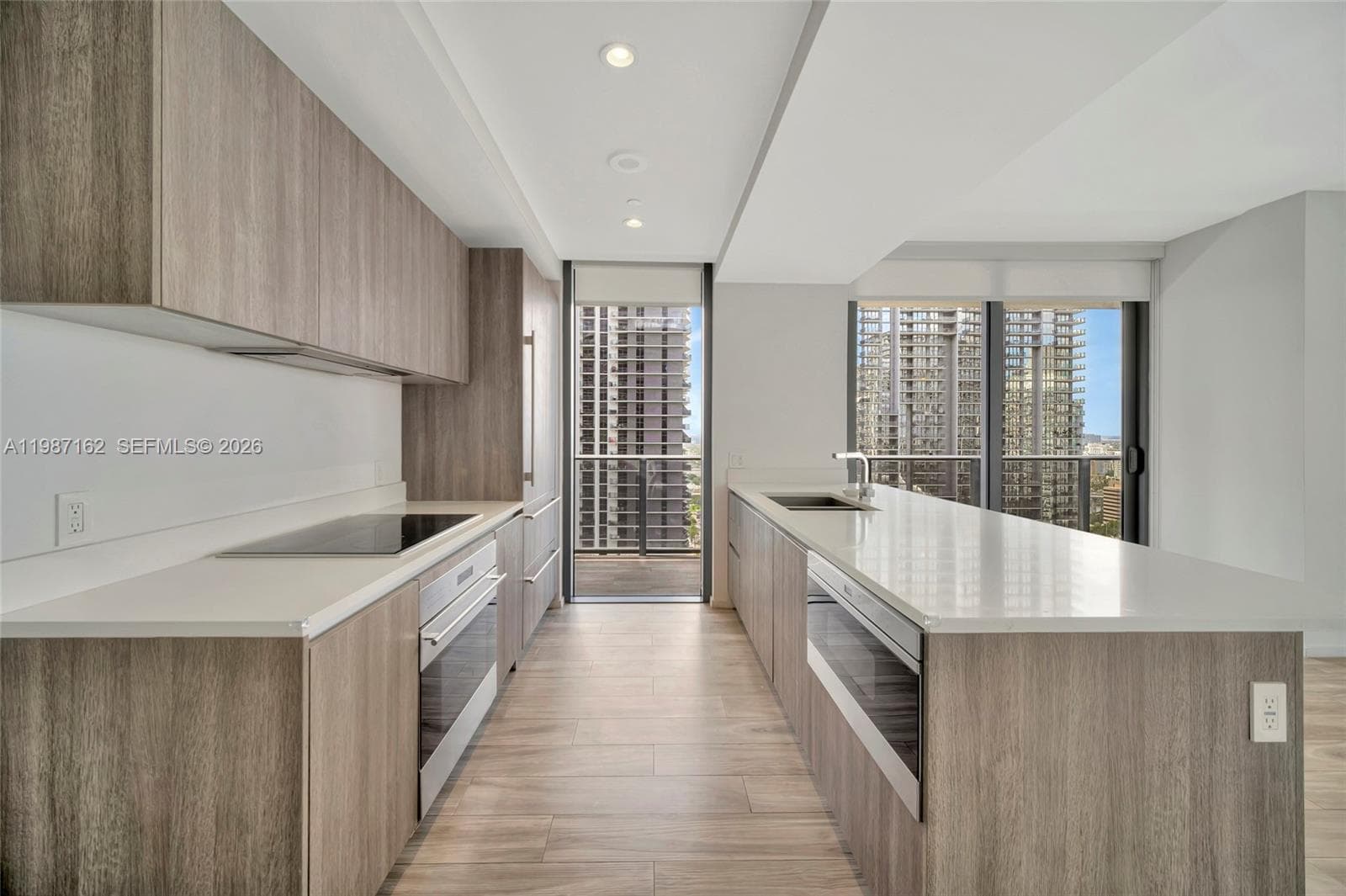 801 S Miami Ave # 2909, Miami FL 33130 photo 2
