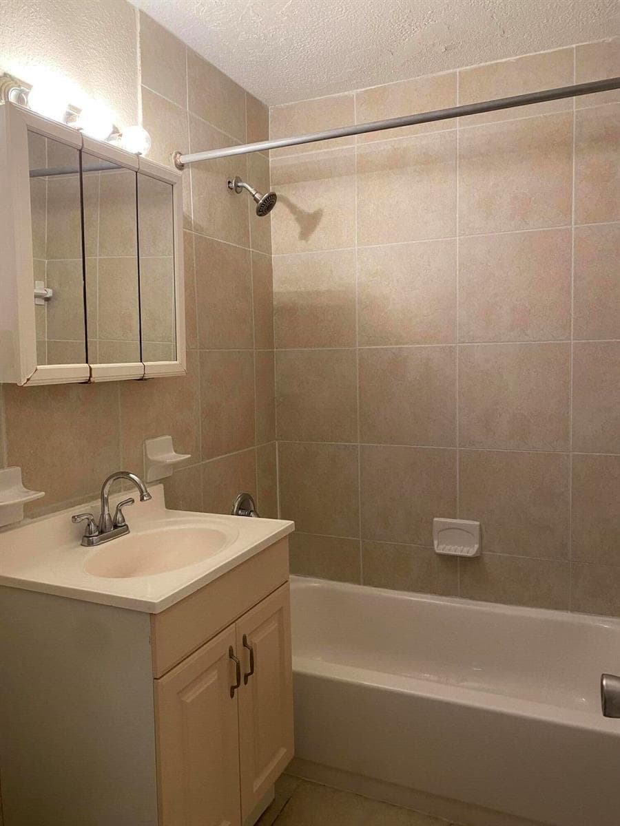 124 Yacht Club Drive # 1, North Palm Beach FL 33408 photo 2