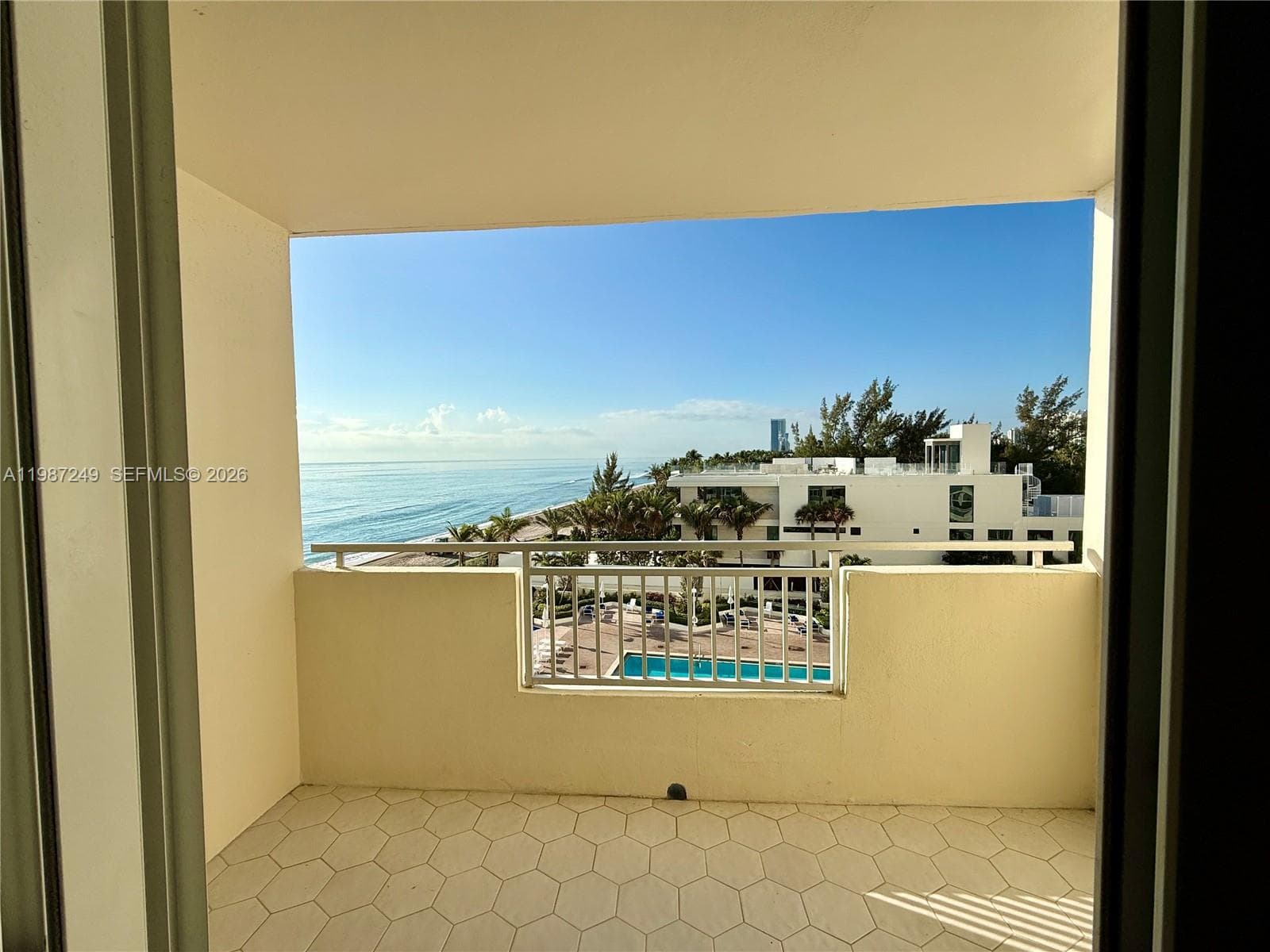 3180 S Ocean Dr # 509, Hallandale Beach FL 33009 photo 2