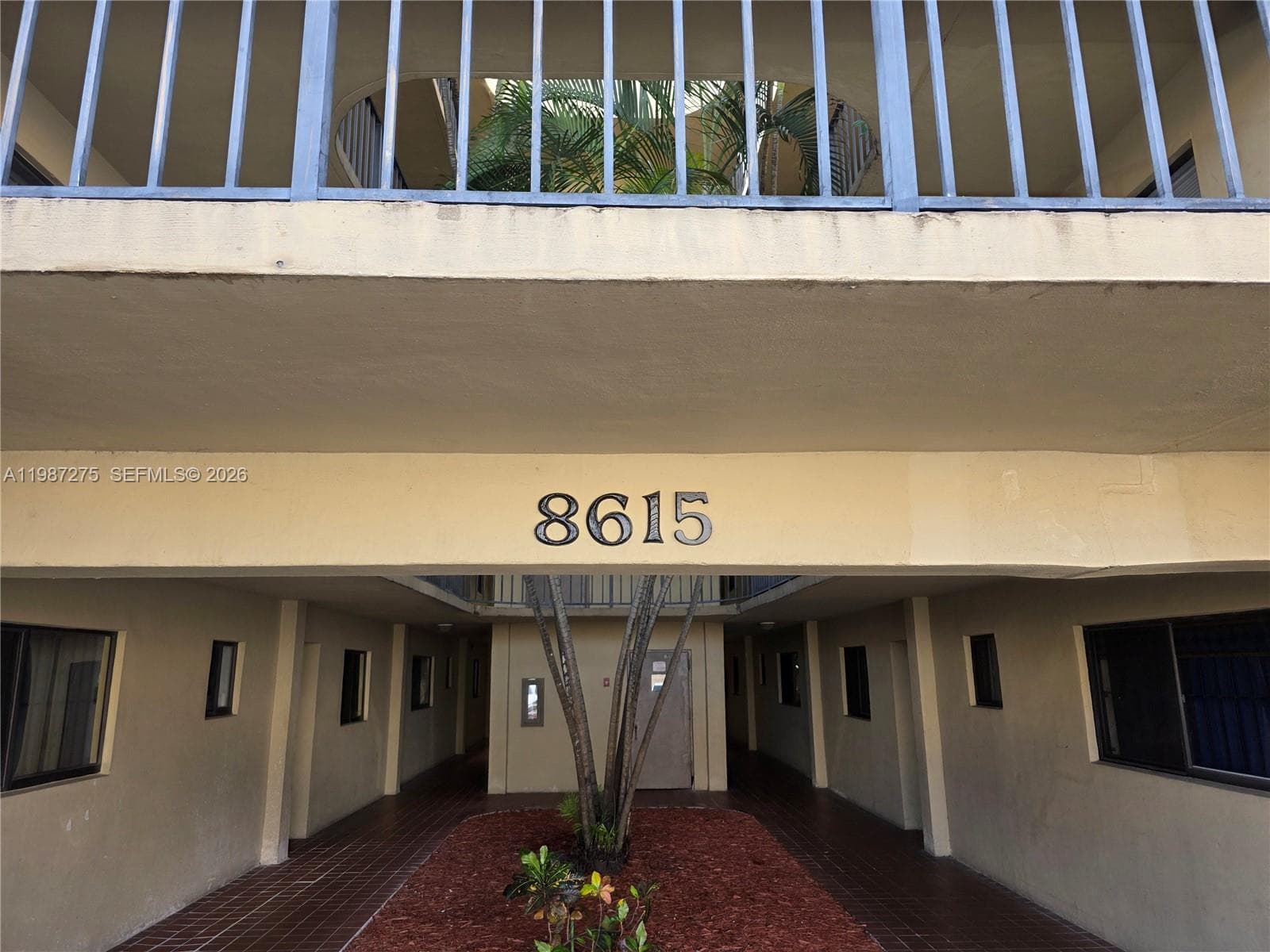 8615 NW 8th St # 319, Miami FL 33126 photo 3