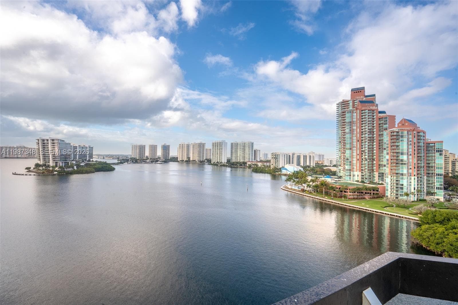 3530 Mystic Pointe Dr # 1401, Aventura FL 33180