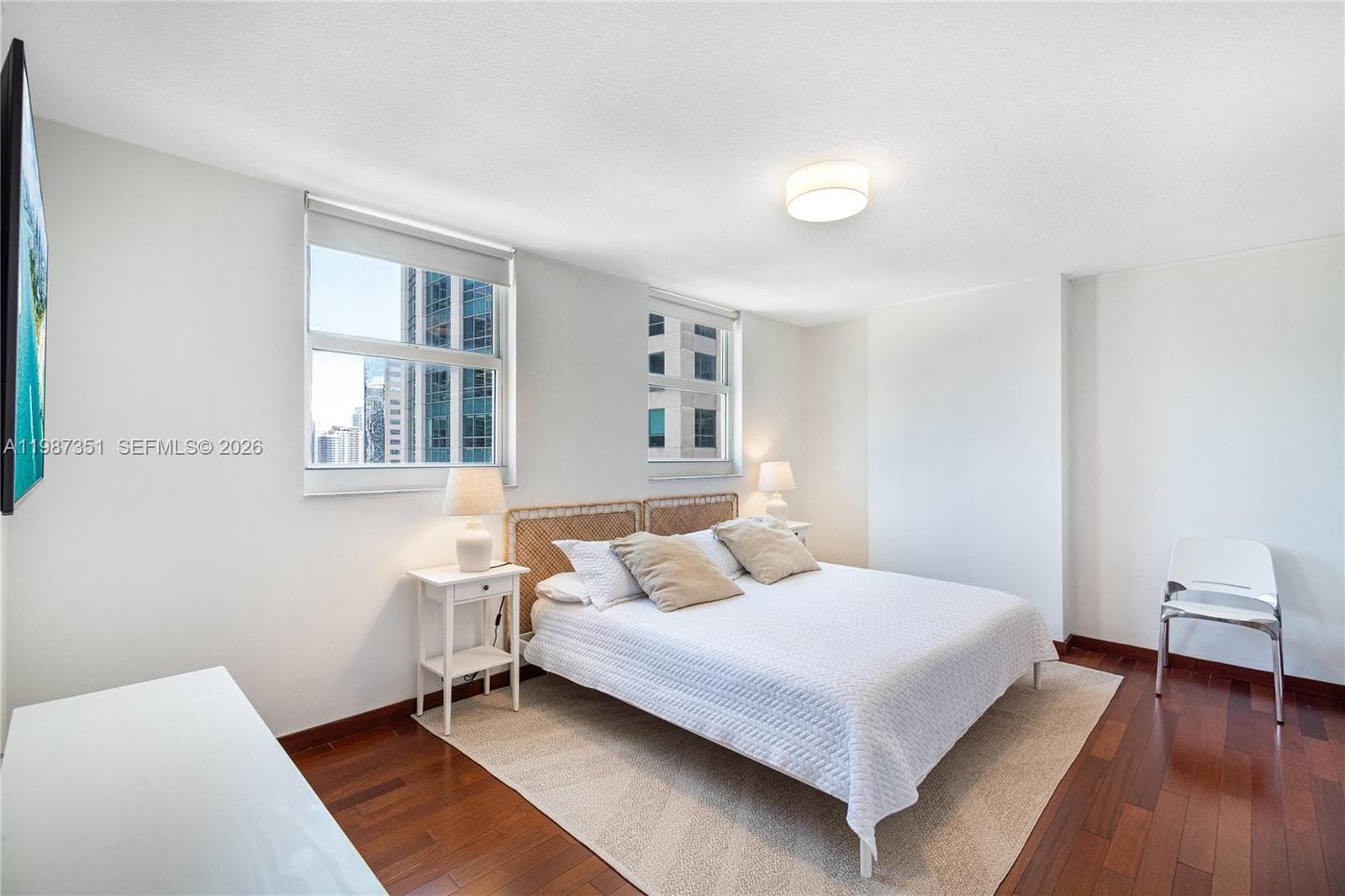 1200 Brickell Bay Dr # 2824, Miami FL 33131 photo 3