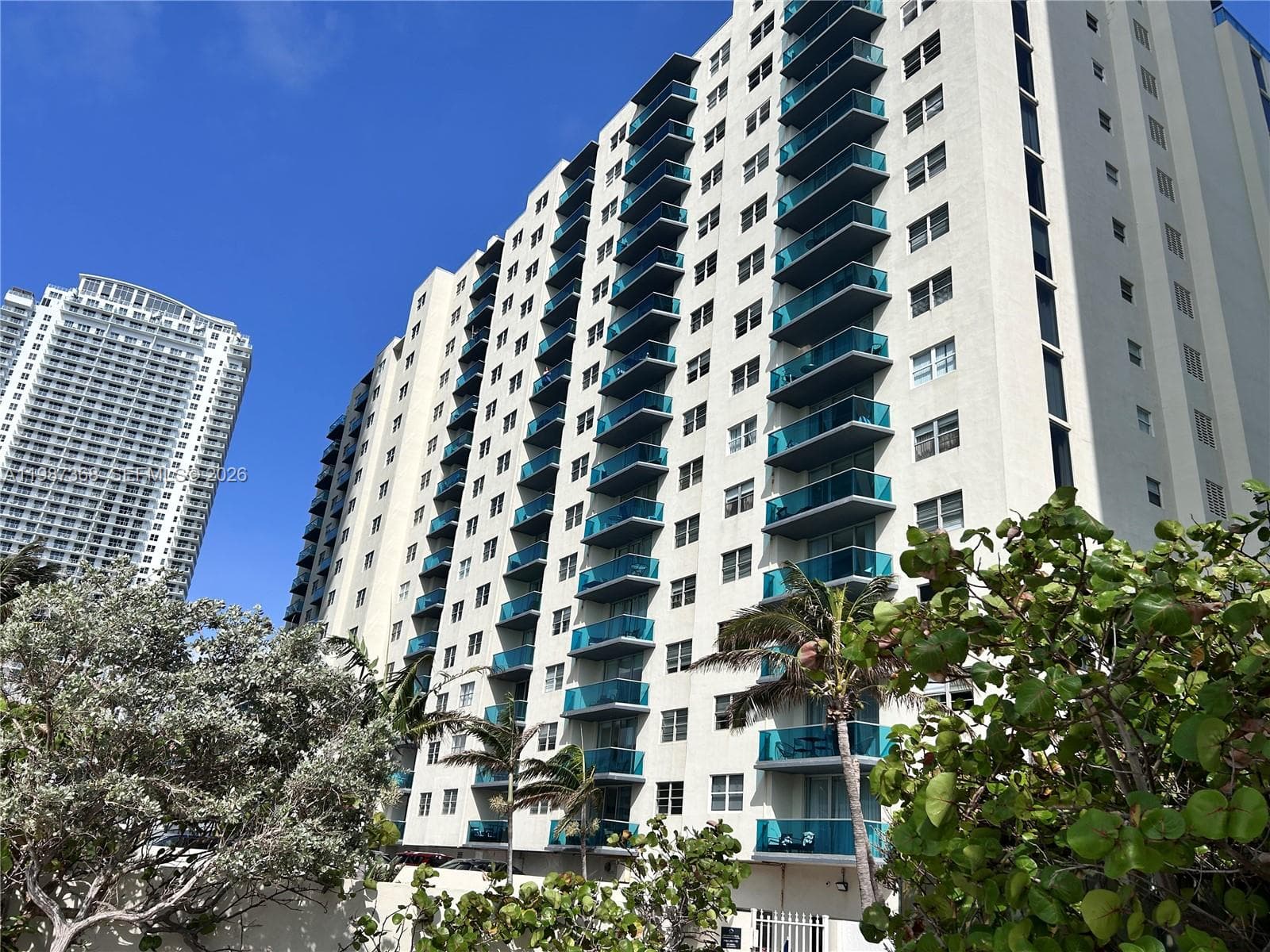4001 S Ocean Dr # 4G, Hollywood FL 33019