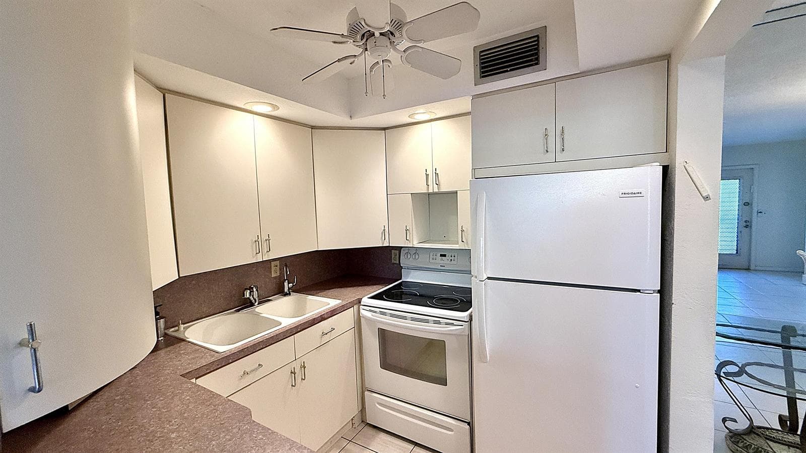 2009 Berkshire A, Deerfield Beach, FL 33442 photo 3