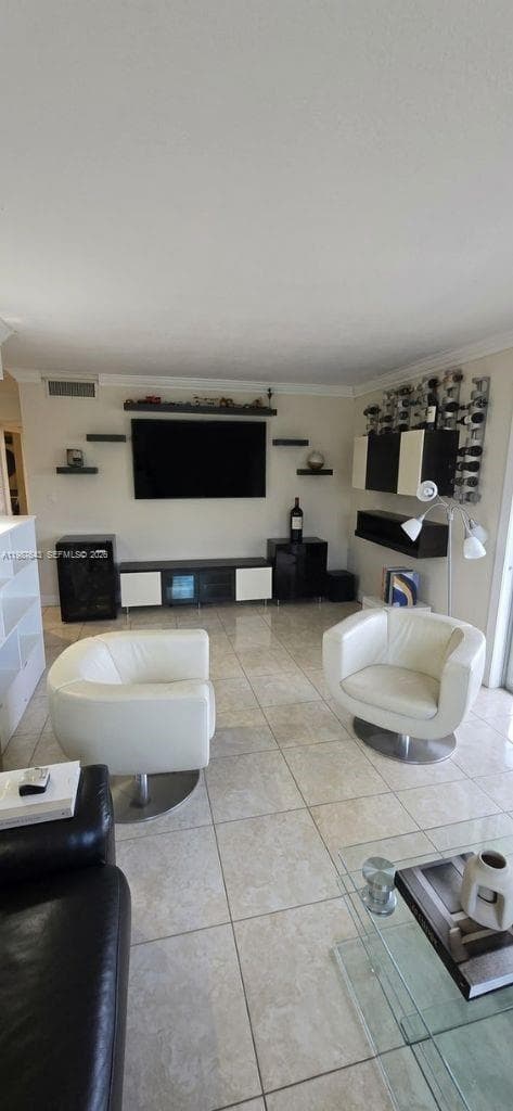 5055 NW 7th St # 206, Miami FL 33126 photo 3