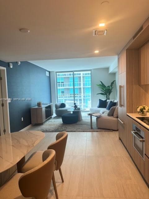 77 SE 5th St # 2708, Miami FL 33131 photo 3