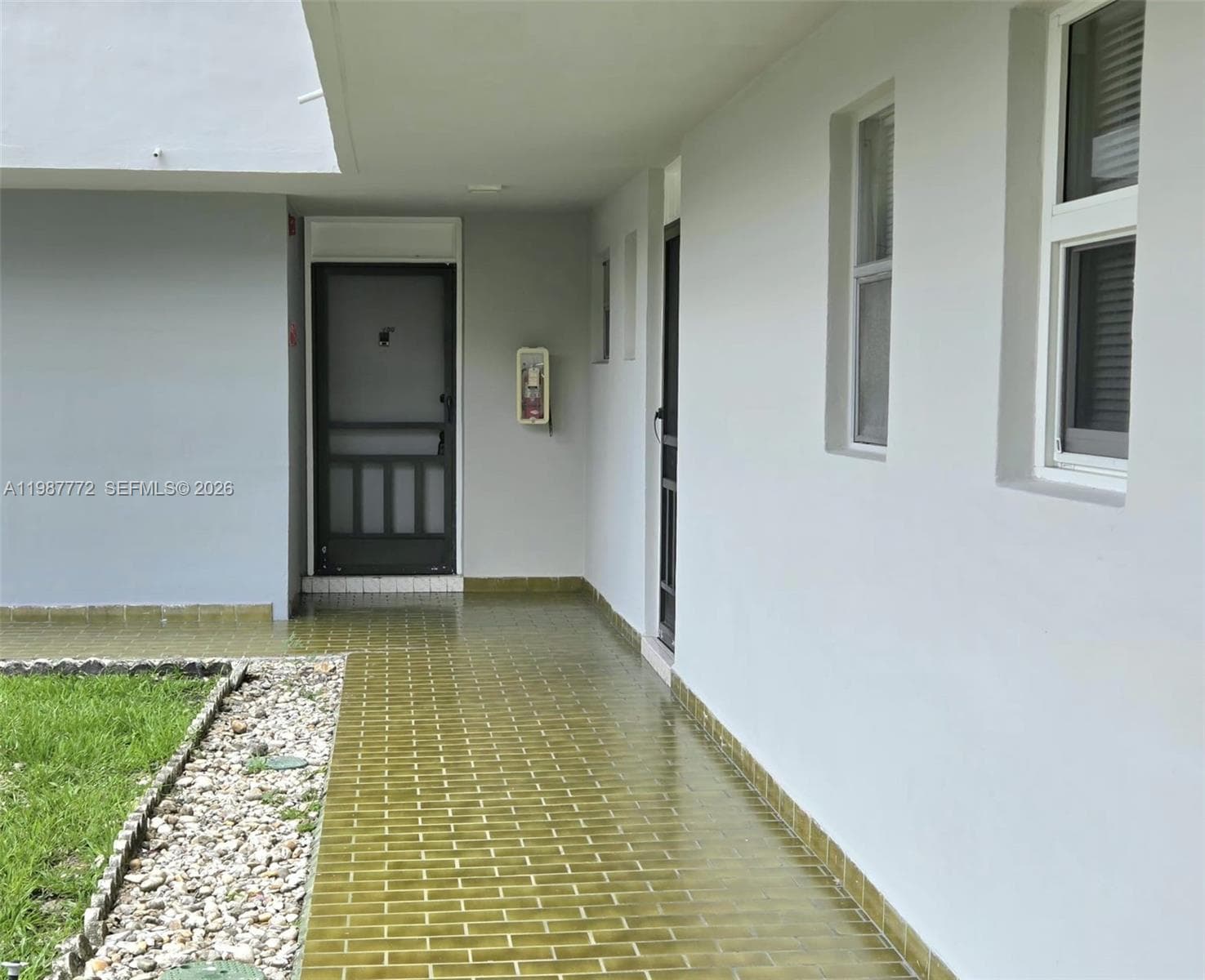 1700 NE 191st St # 100, Miami FL 33179 photo 2