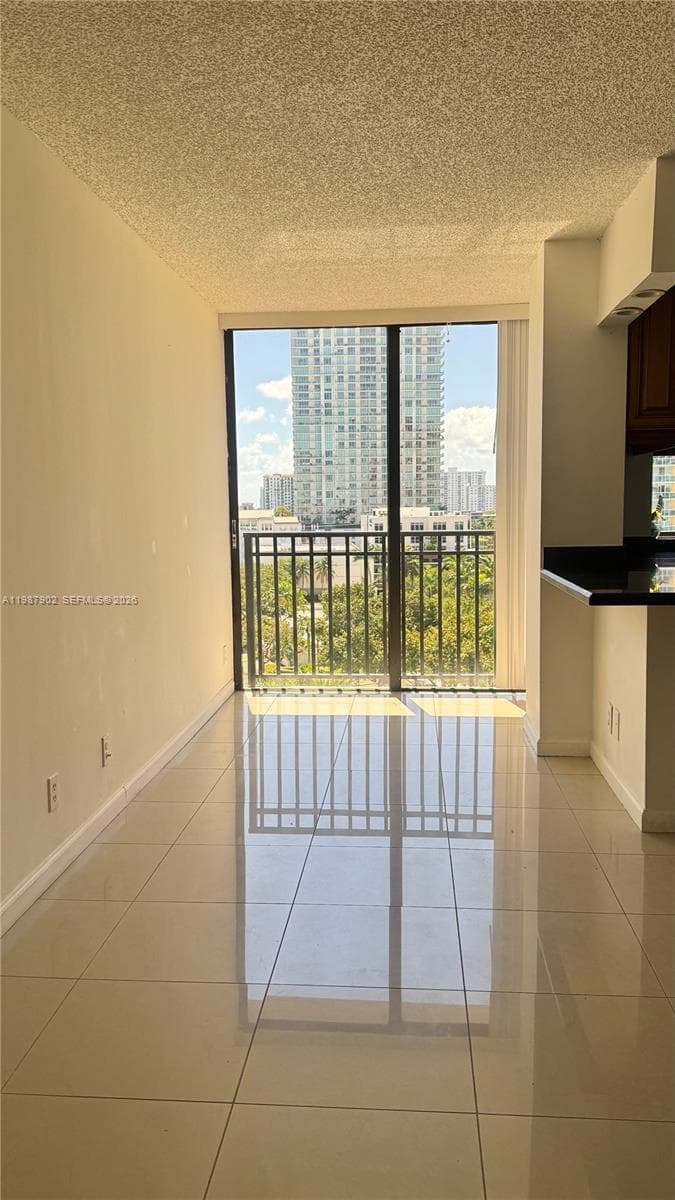 17021 N Bay Rd # 1015, Sunny Isles Beach FL 33160 photo 4