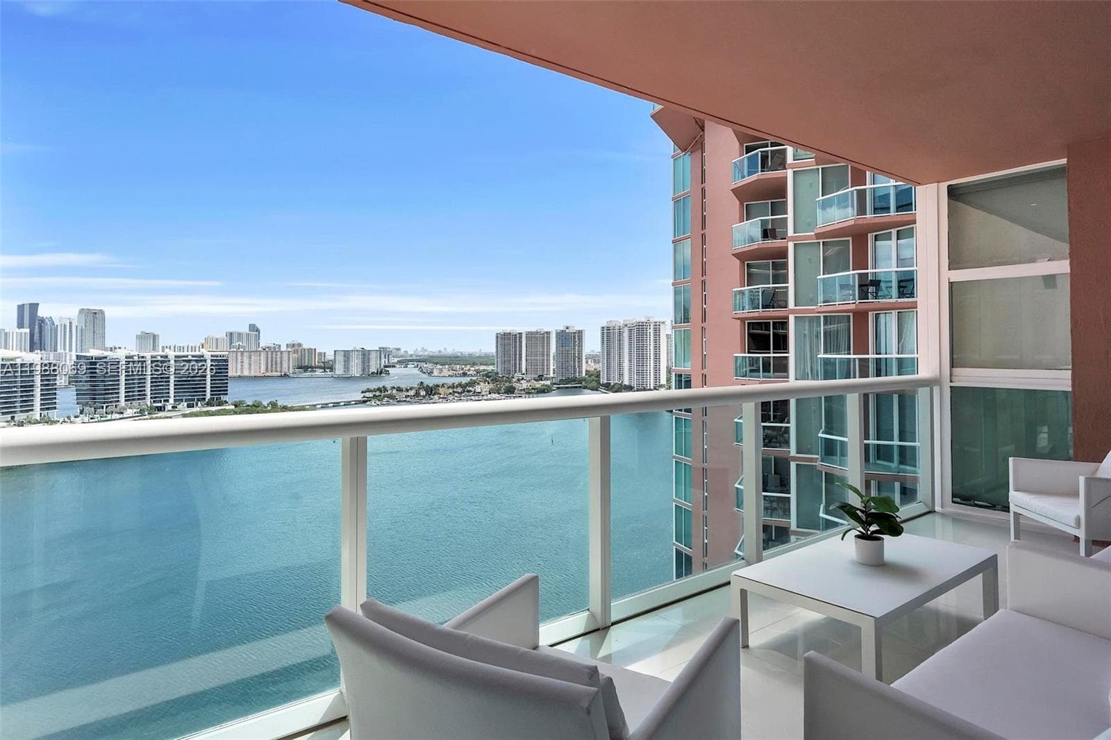 3370 HIDDEN BAY DR # 2210, Aventura FL 33180
