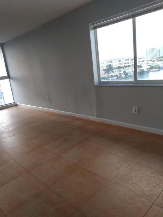 8001 Crespi Boulevard # 5c, Miami Beach FL 33141 photo 4