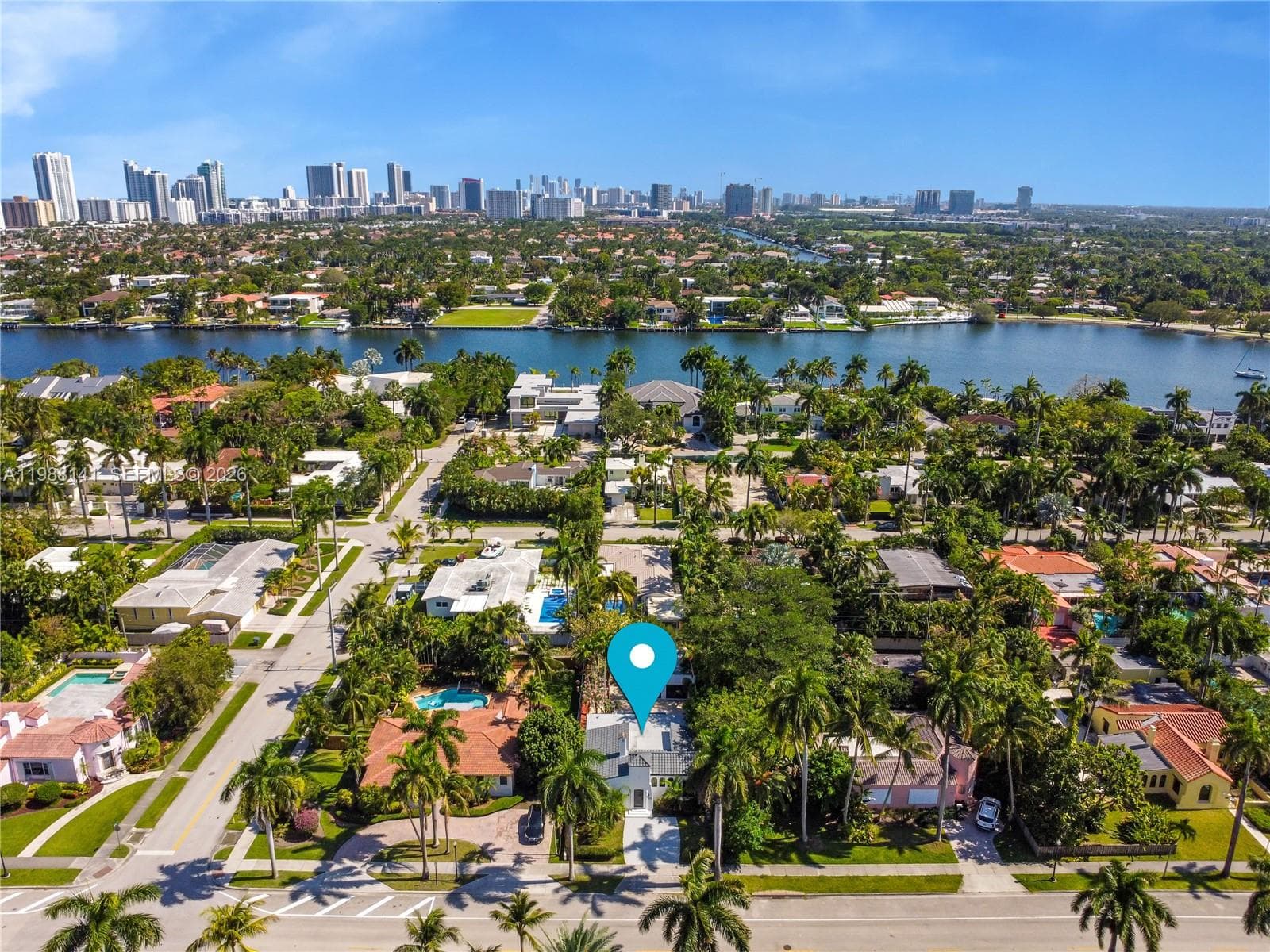 1108 Harrison St, Hollywood FL 33019 photo 4