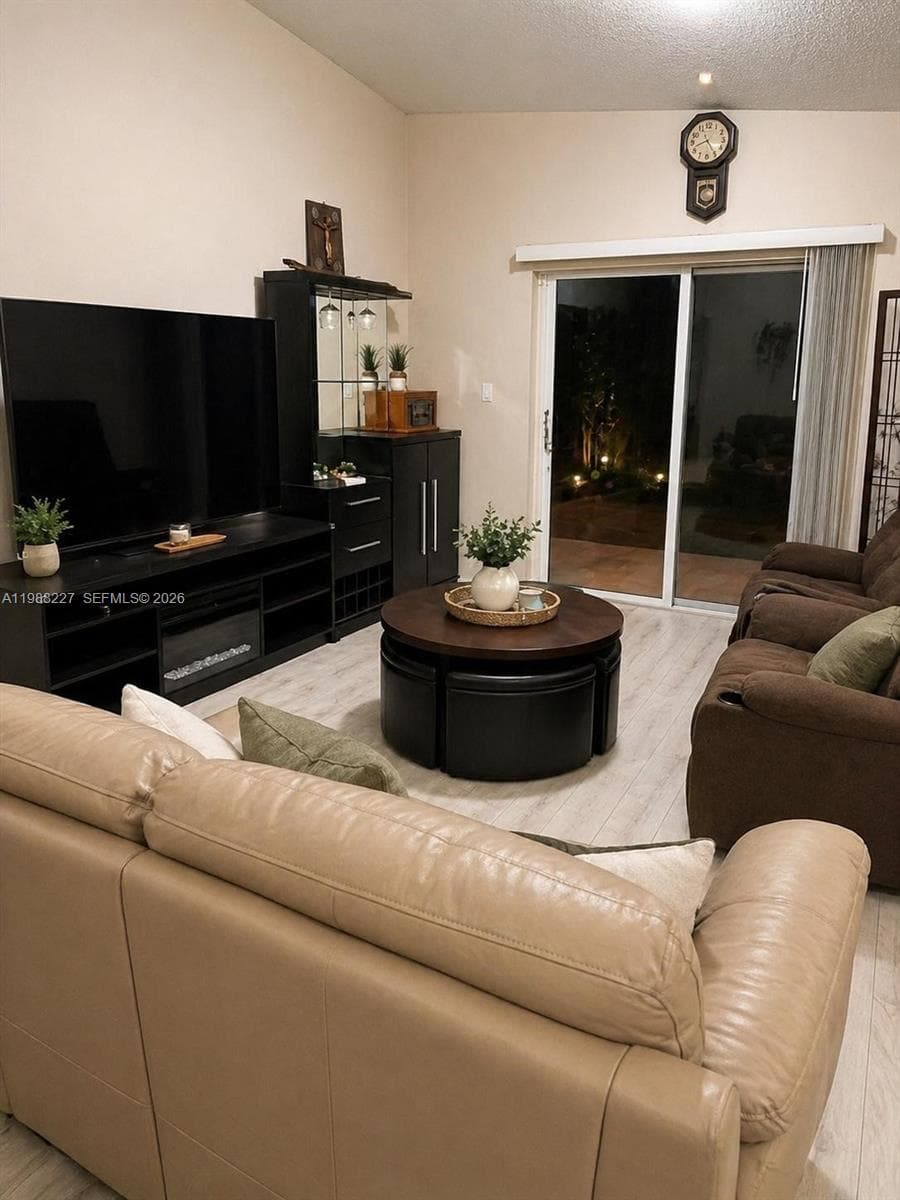 20401 SW 1st St, Pembroke Pines FL 33029 photo 4