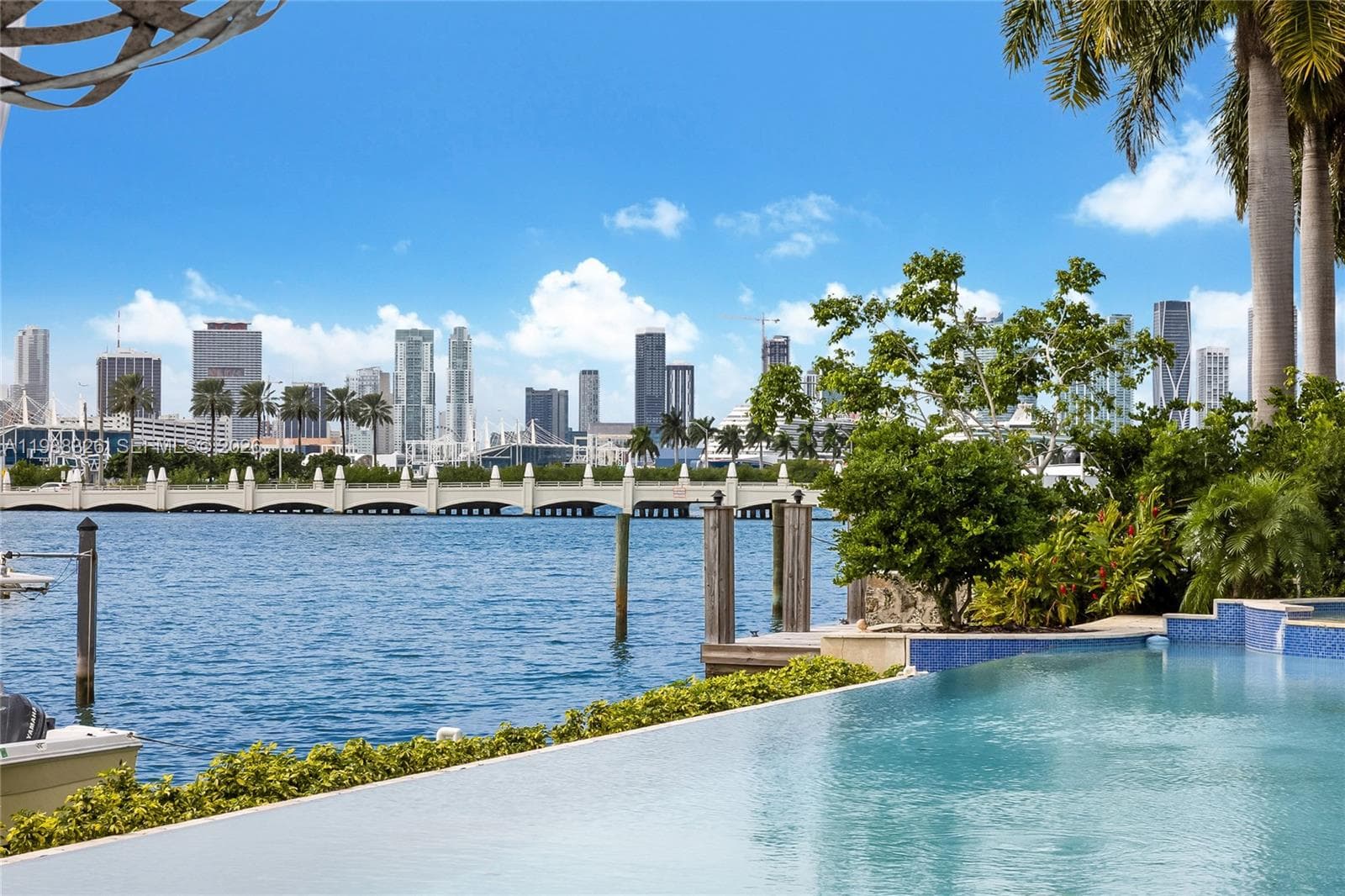 100 Palm Ave, Miami Beach FL 33139