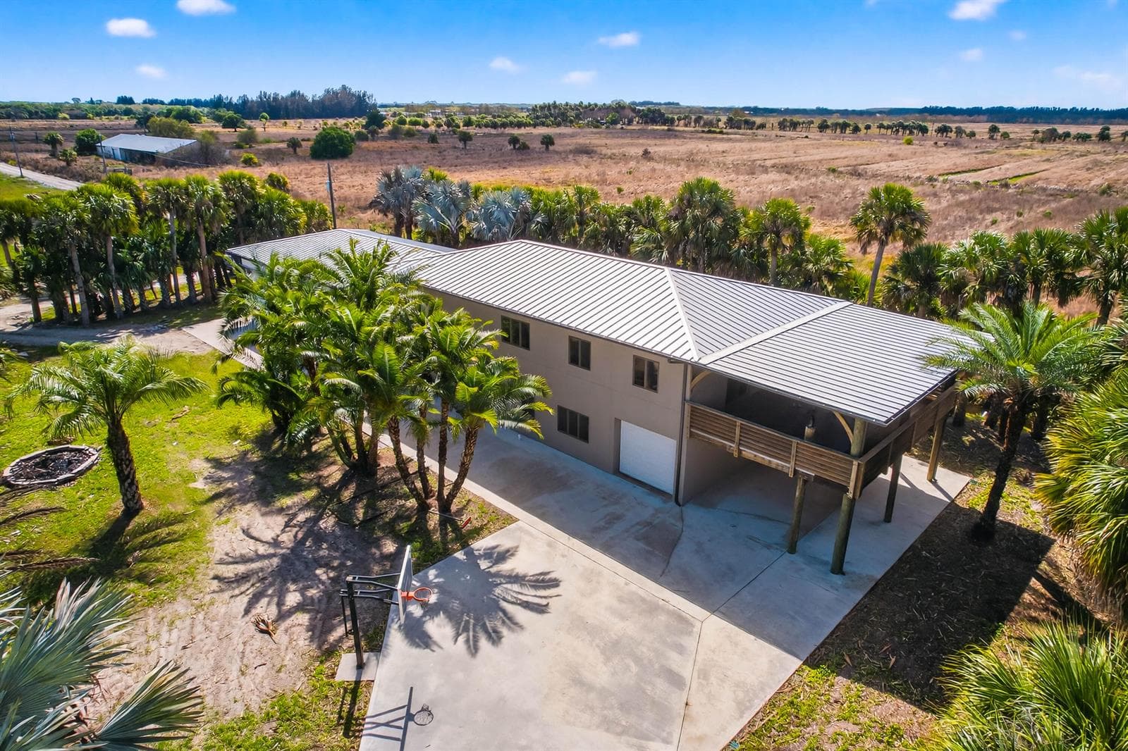 200 S Graves Road, Fort Pierce FL 34945 photo 4