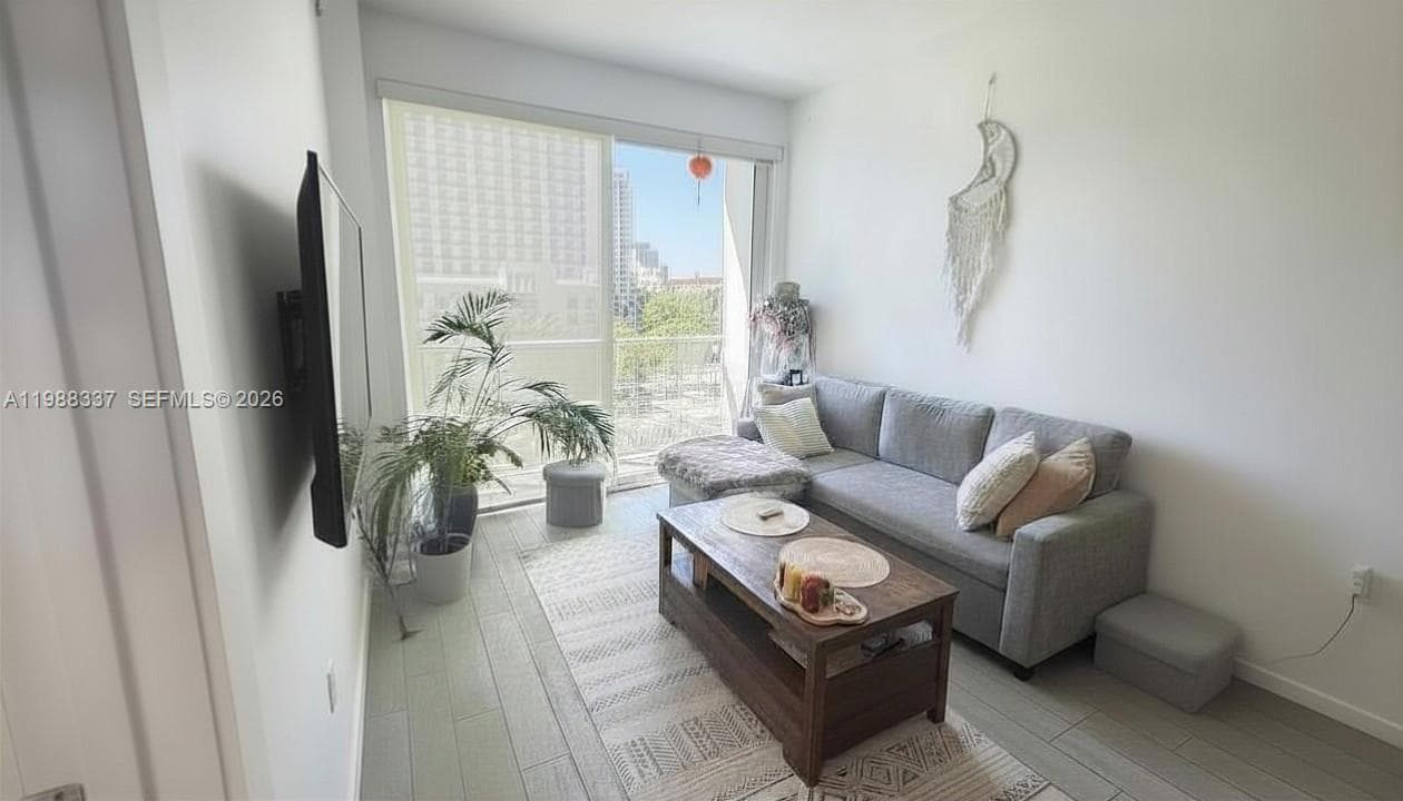 321 NE 26th St # 514, Miami FL 33137 photo 3