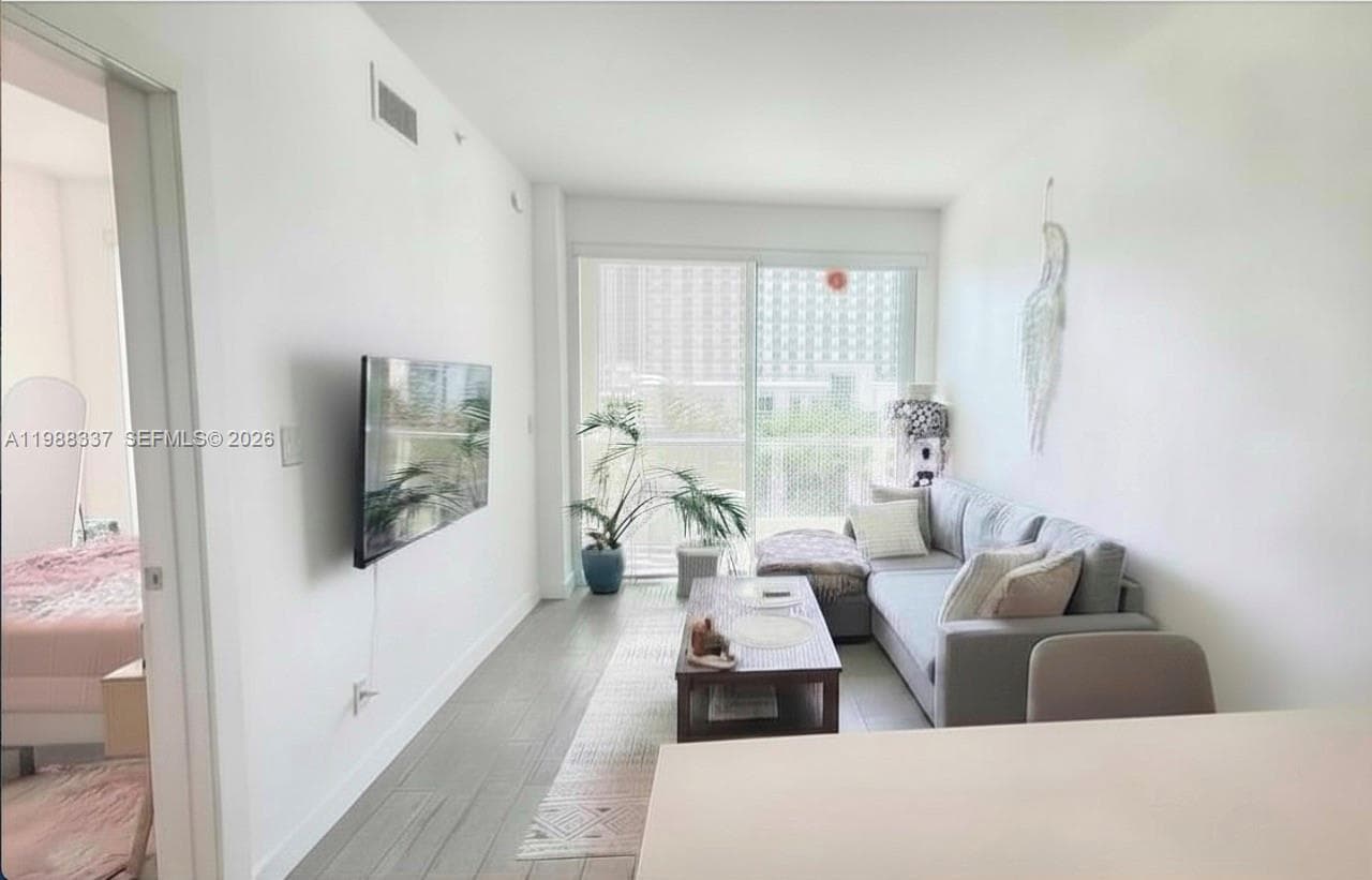 321 NE 26th St # 514, Miami FL 33137 photo 4