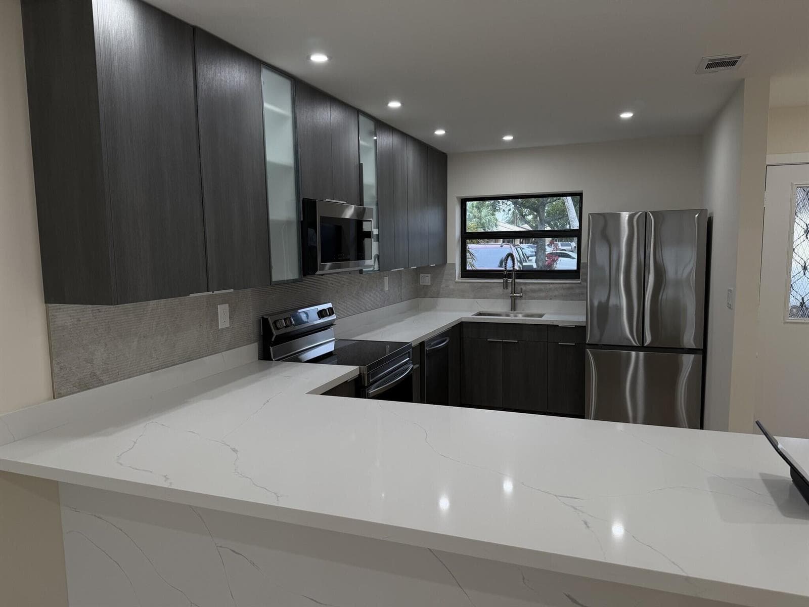 705 Banks Road, Margate FL 33063 photo 2