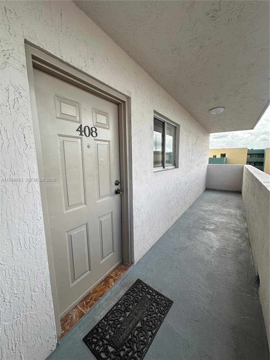 6091 W 22nd Ct # 408, Hialeah FL 33016 photo 2