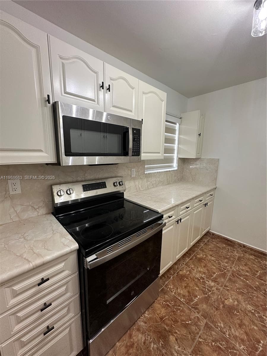 6091 W 22nd Ct # 408, Hialeah FL 33016 photo 3