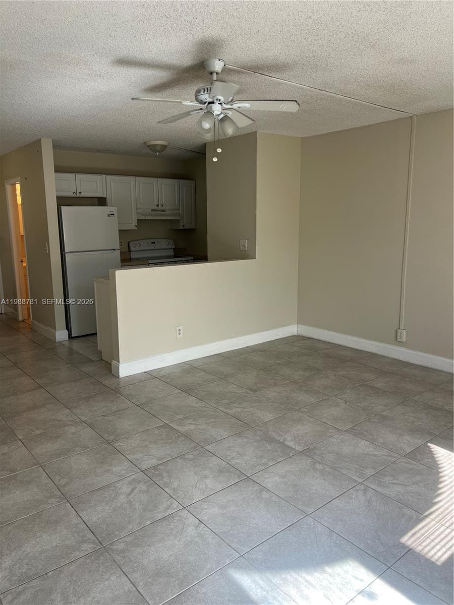 2701 Riverside Dr # B, Coral Springs FL 33065 photo 3