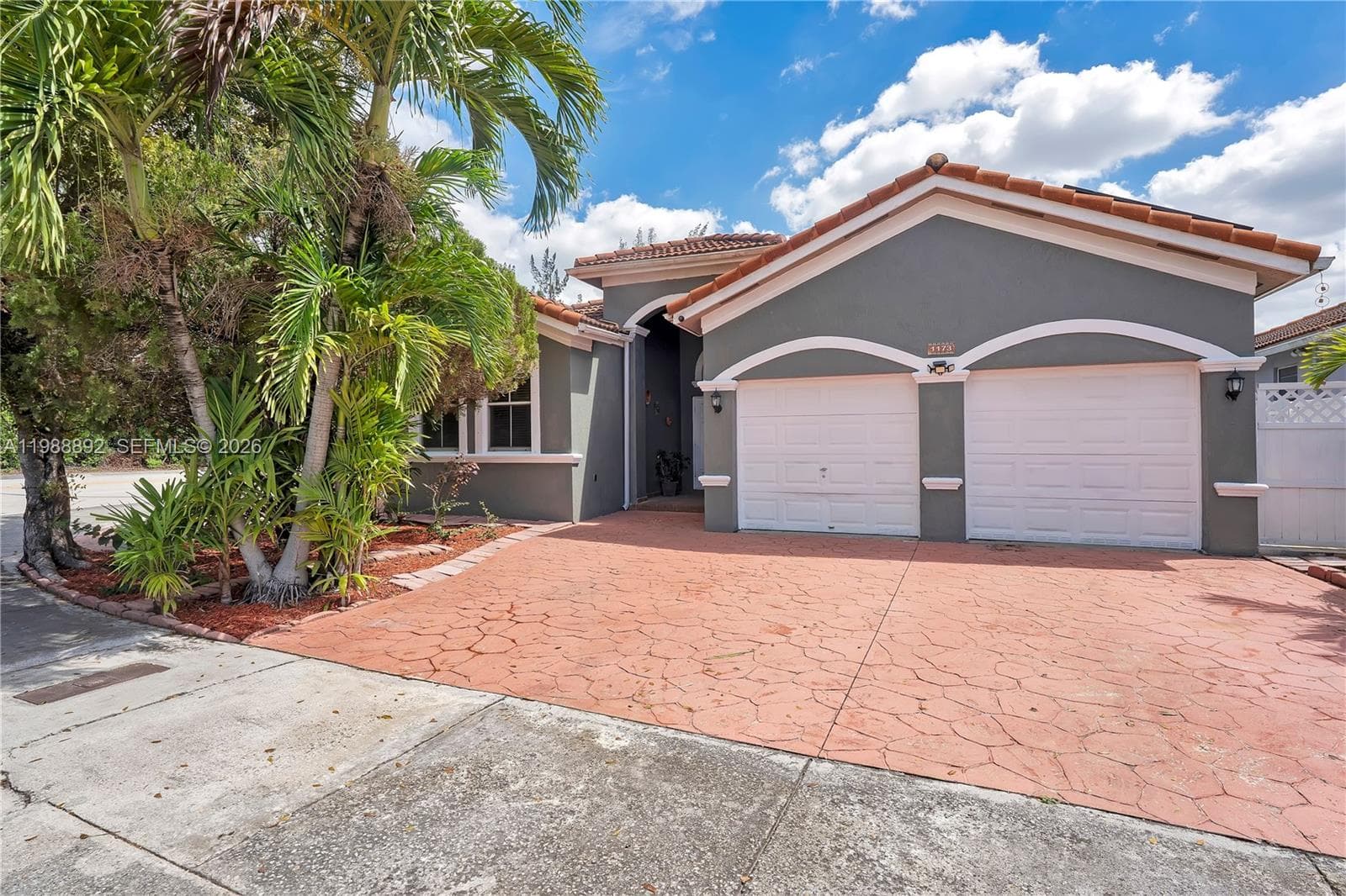 1173 NW 135th Ct, Miami FL 33182 photo 2