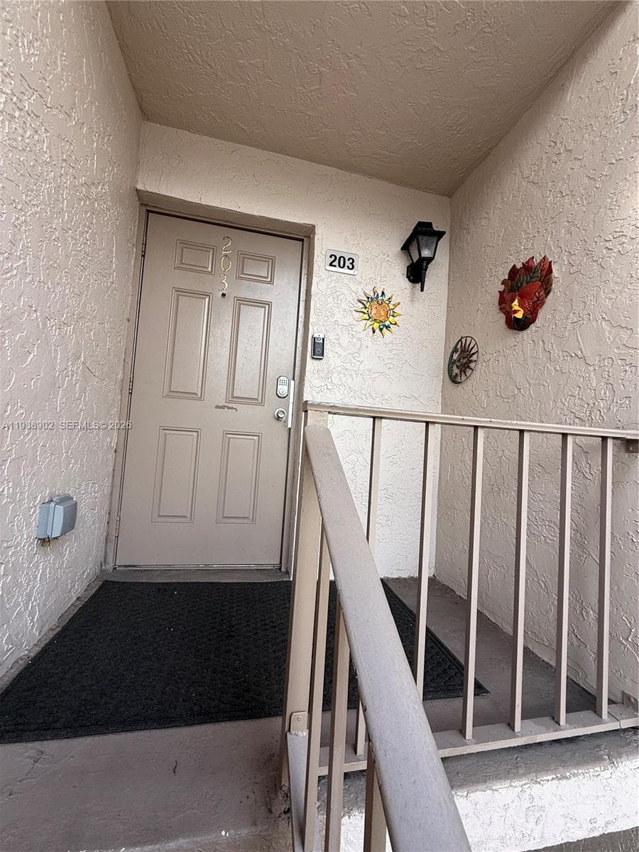 1040 NW 80th Ave # 203, Margate FL 33063 photo 3