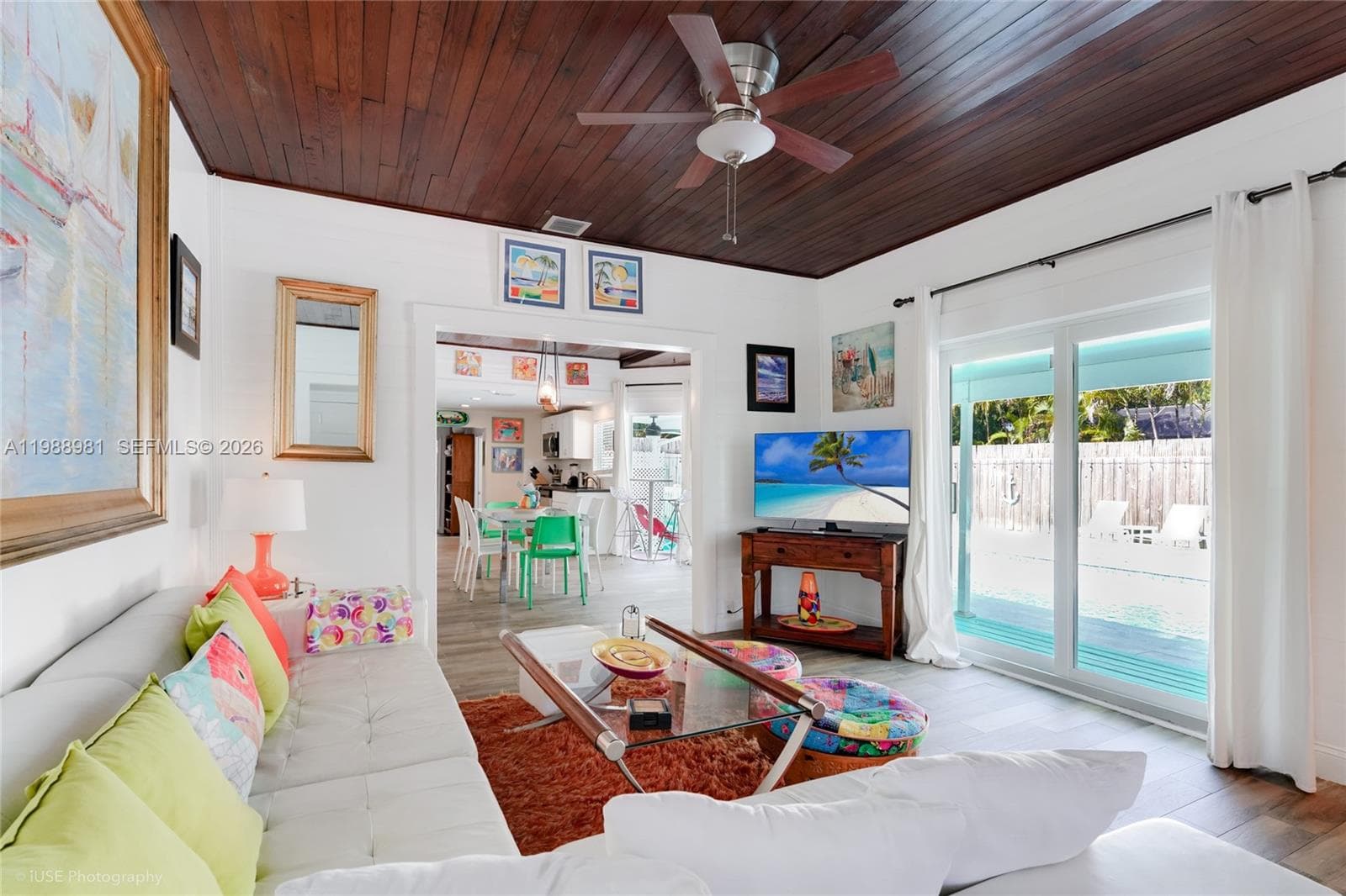 212 SW 1st Ave, Hallandale Beach FL 33009 photo 4