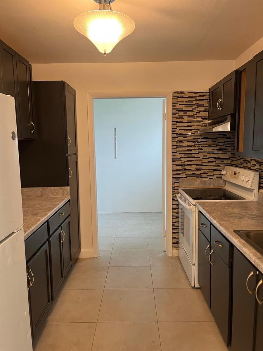3251 NW 13th Court, Fort Lauderdale FL 33311 photo 5