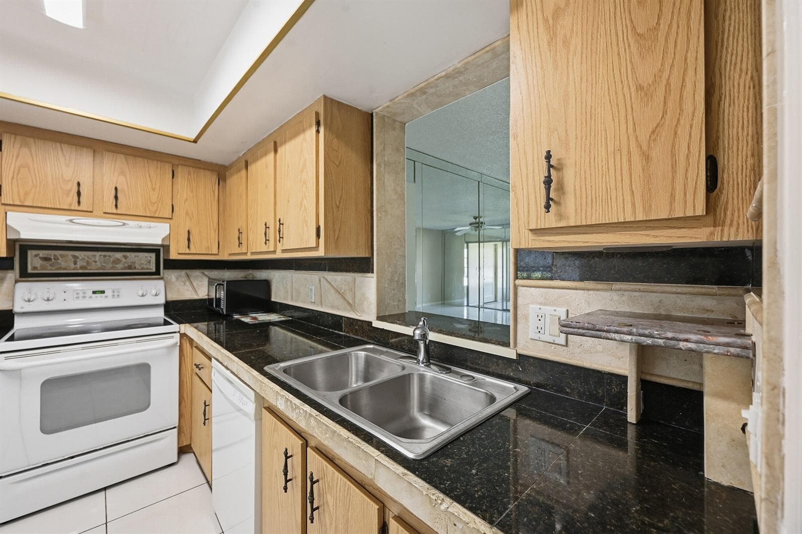 6525 S Oriole Boulevard, Delray Beach FL 33446 photo 4