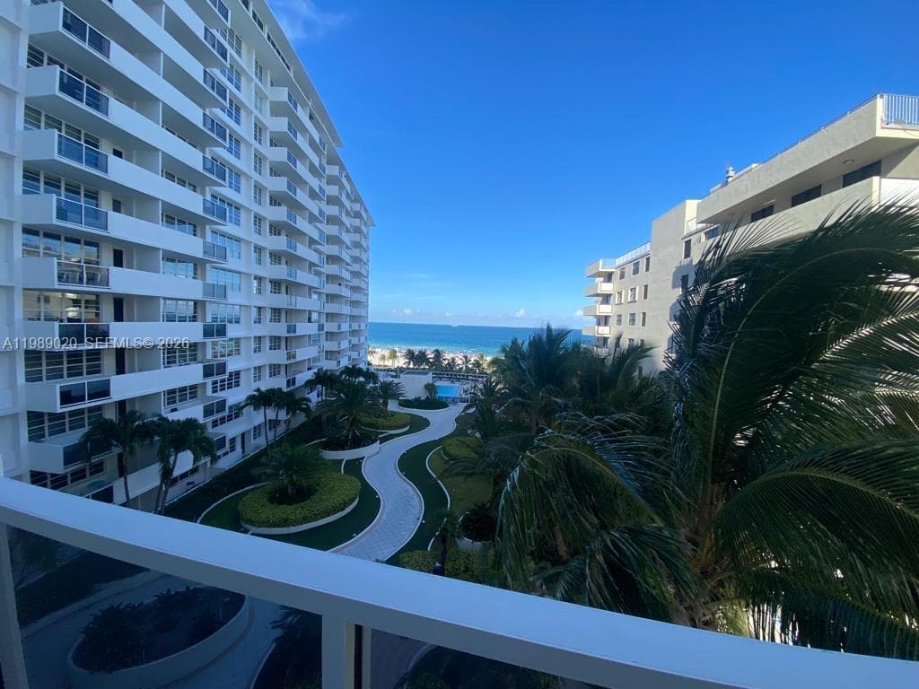 100 Lincoln Rd # 721, Miami Beach FL 33139