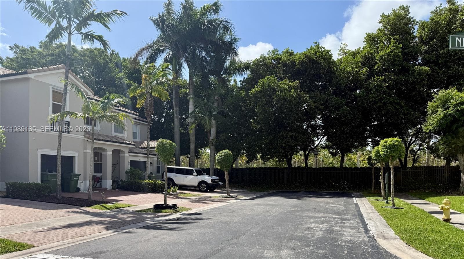 909 NE 42nd Ave, Homestead FL 33033 photo 3