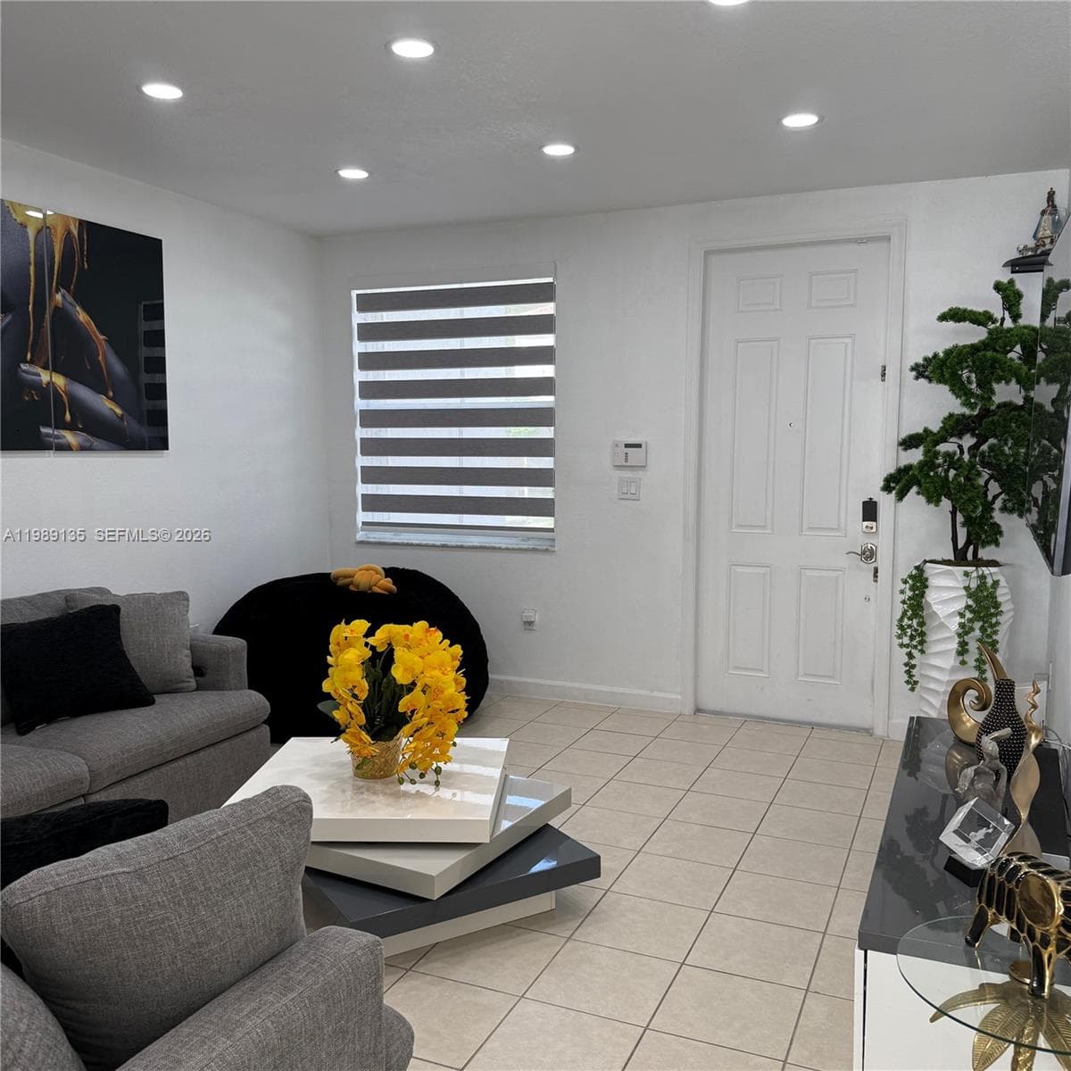 909 NE 42nd Ave, Homestead FL 33033 photo 4