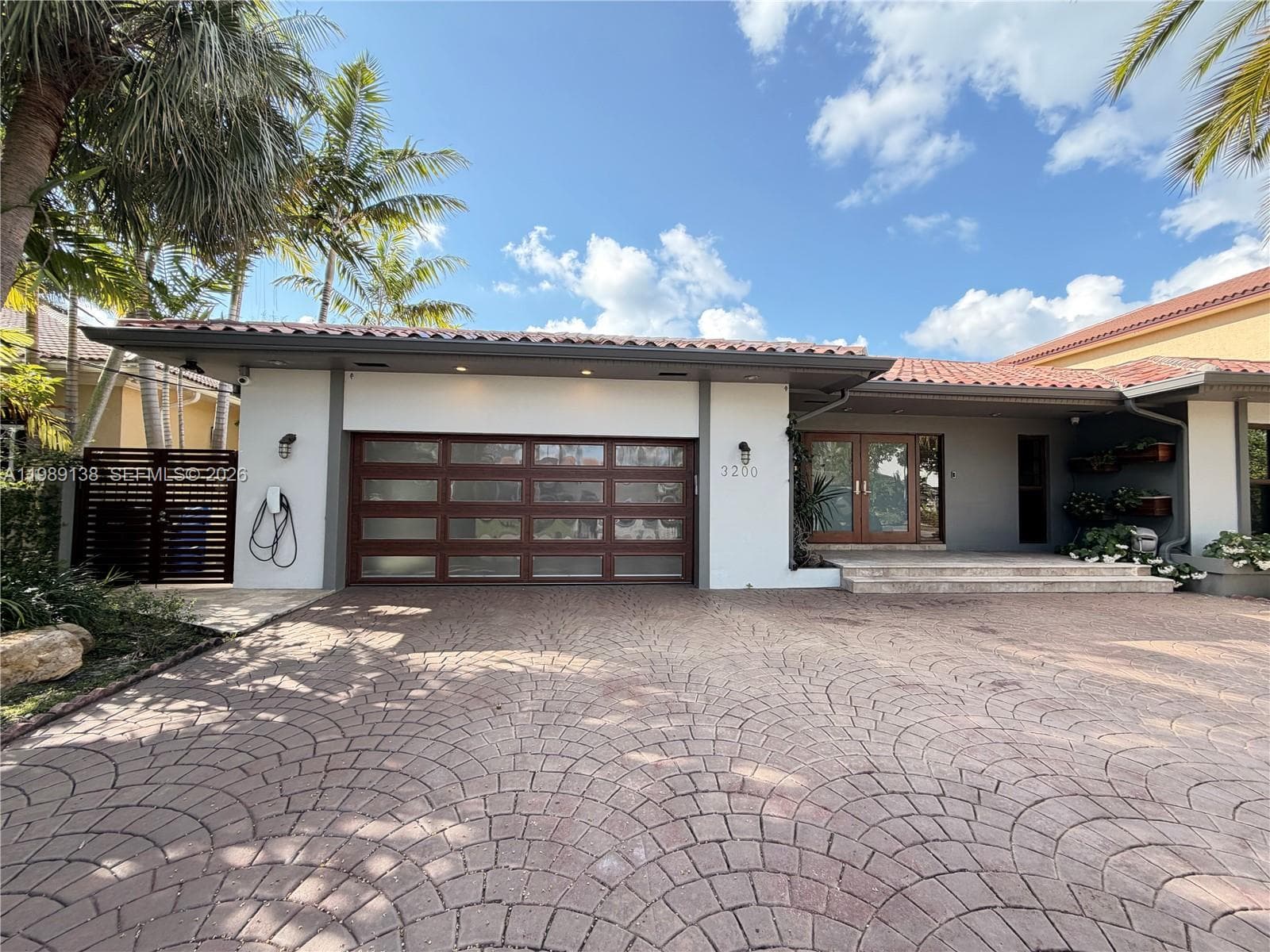 3200 NE 165th St, North Miami Beach FL 33160 photo 2
