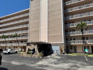 421 NE 14th Ave # 401, Hallandale Beach FL 33009