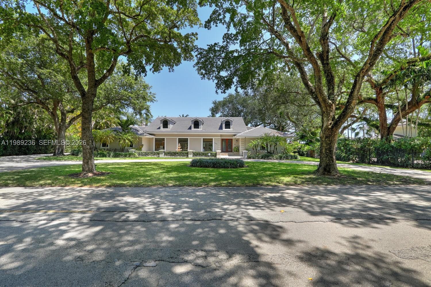3425 Alhambra Cir, Coral Gables FL 33134 photo 4