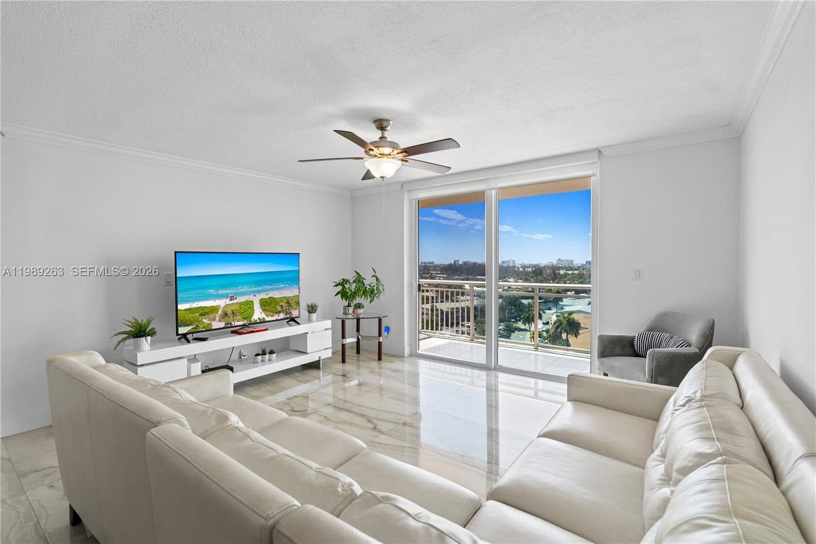 437 Golden Isles Dr # 11J, Hallandale Beach FL 33009 photo 5