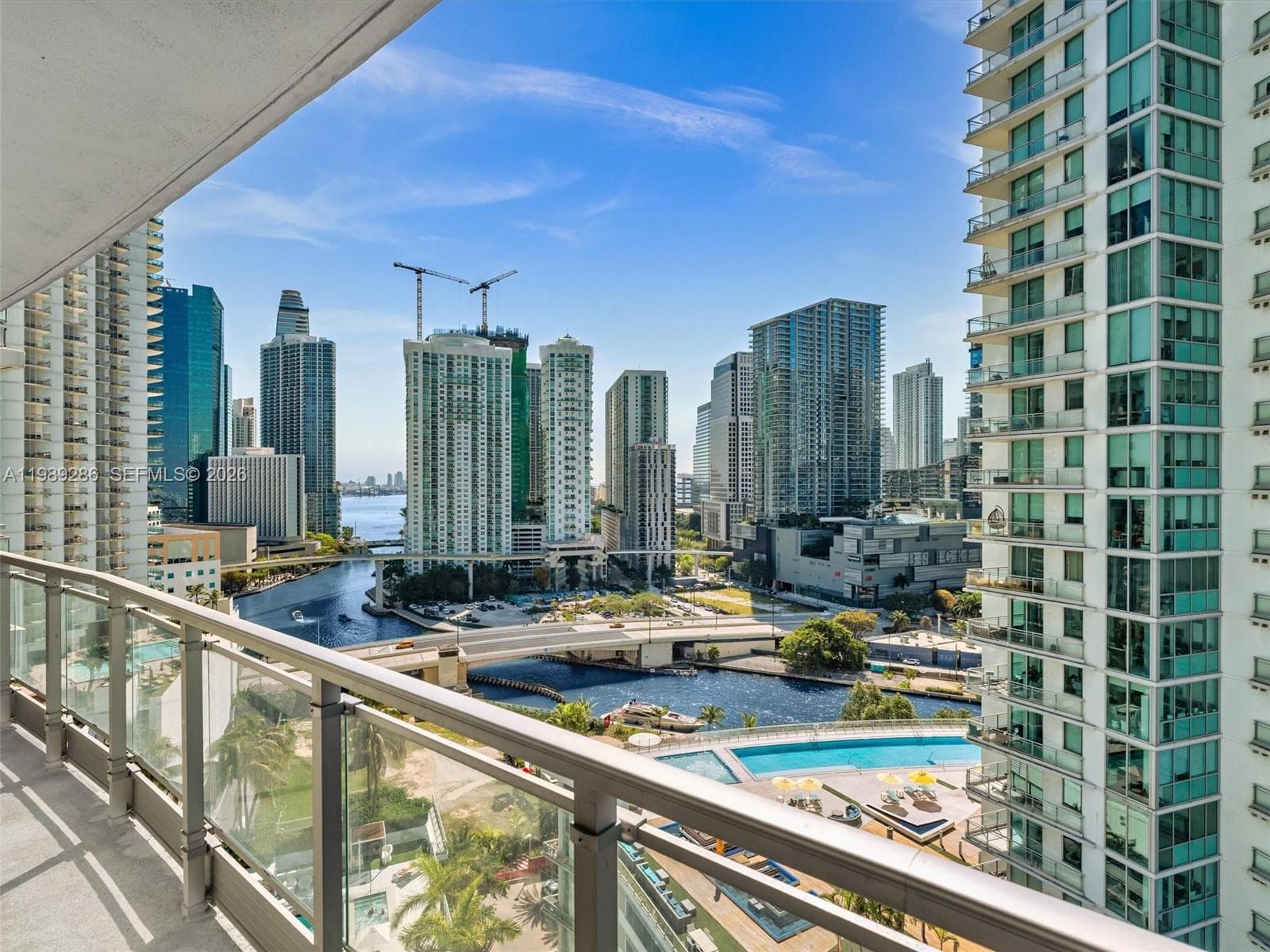 90 SW 3rd St # 2013, Miami FL 33130 photo 2